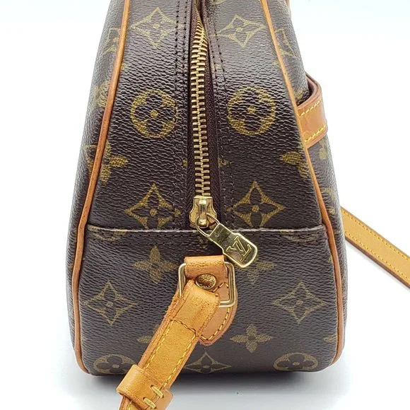 100% Authentic Louis Vuitton Monogram Crossbody Bag - Picture 4 of 16